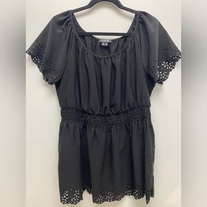 4 for $25 🖤 My Michelle Black Eyelet Trim Peasant Blouse 🖤- 1x
